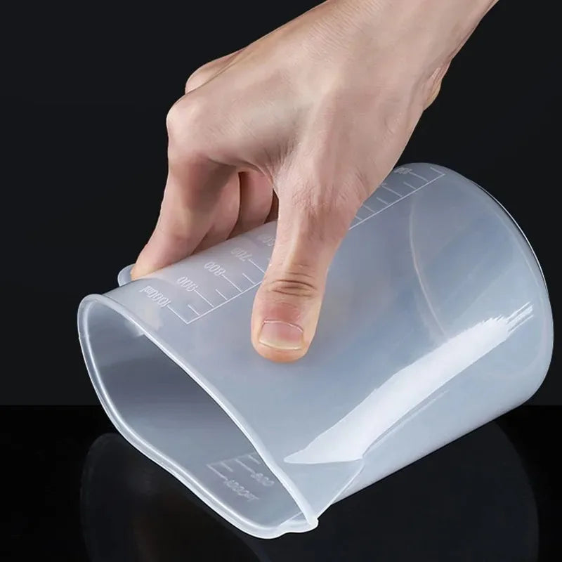 Clear Plastic Measuring Cups